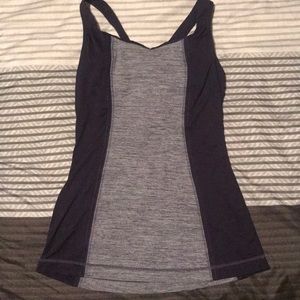 Lululemon top (size4)